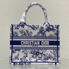 Dior Shopping Bags